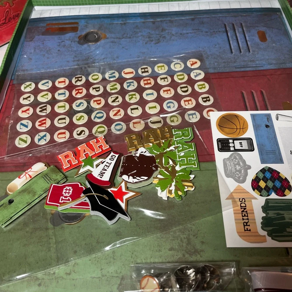 Scrapbooking Lot - Deluxe